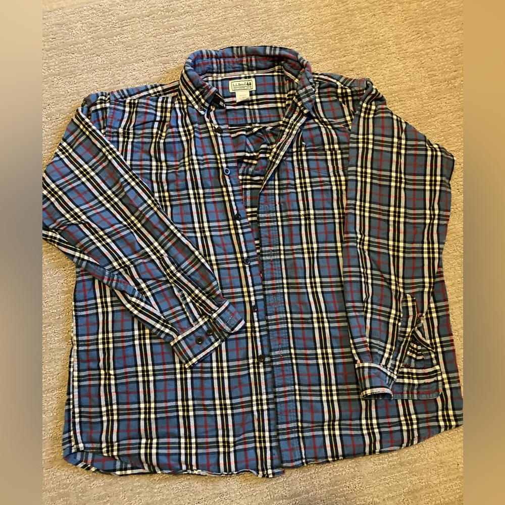L.L. Bean men’s large cotton flannel in blue and red plaid